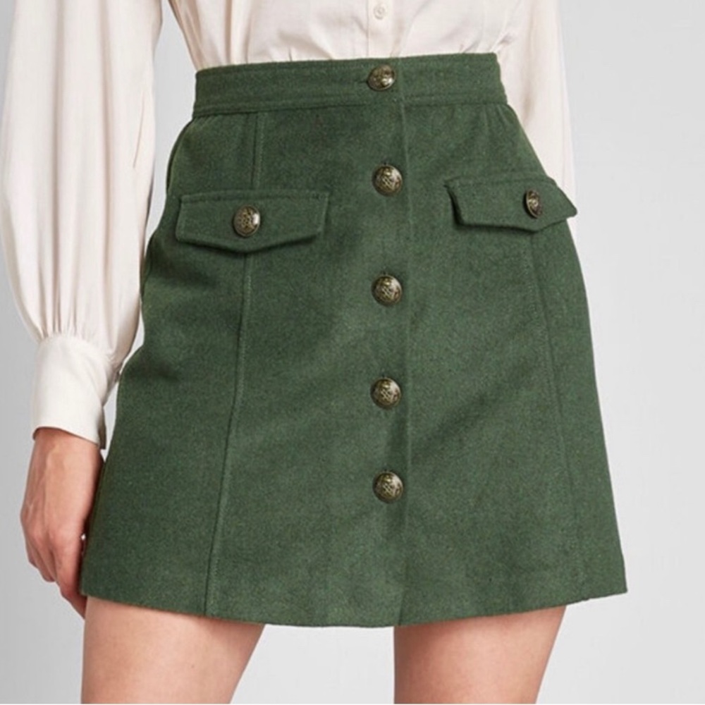 NWT MODCLOTH Best Kept Secret Olive Army Green Brass Button Pocket Mini Skirt 14